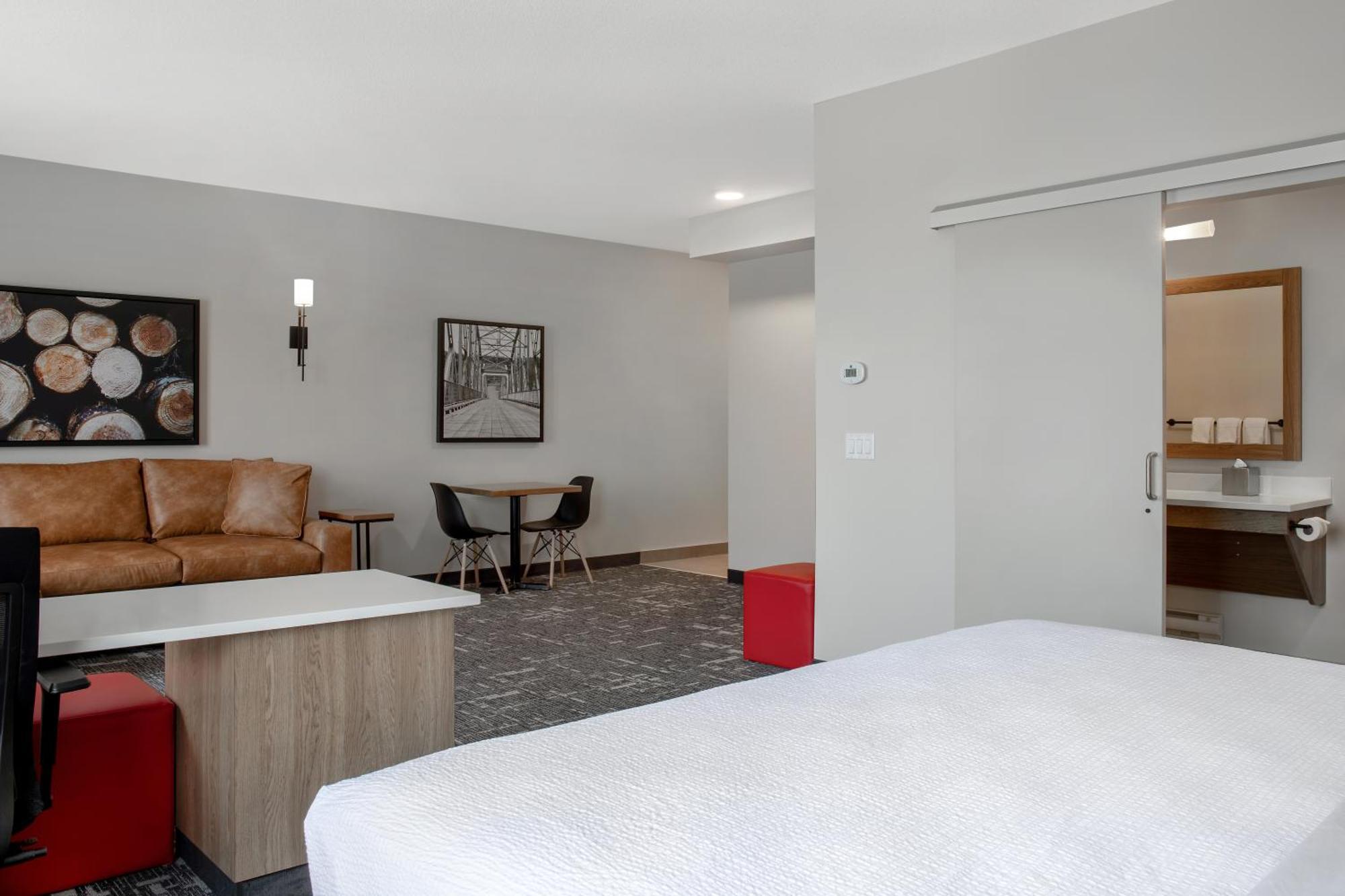 מלון Ramada By Wyndham קוקרן מראה חיצוני תמונה