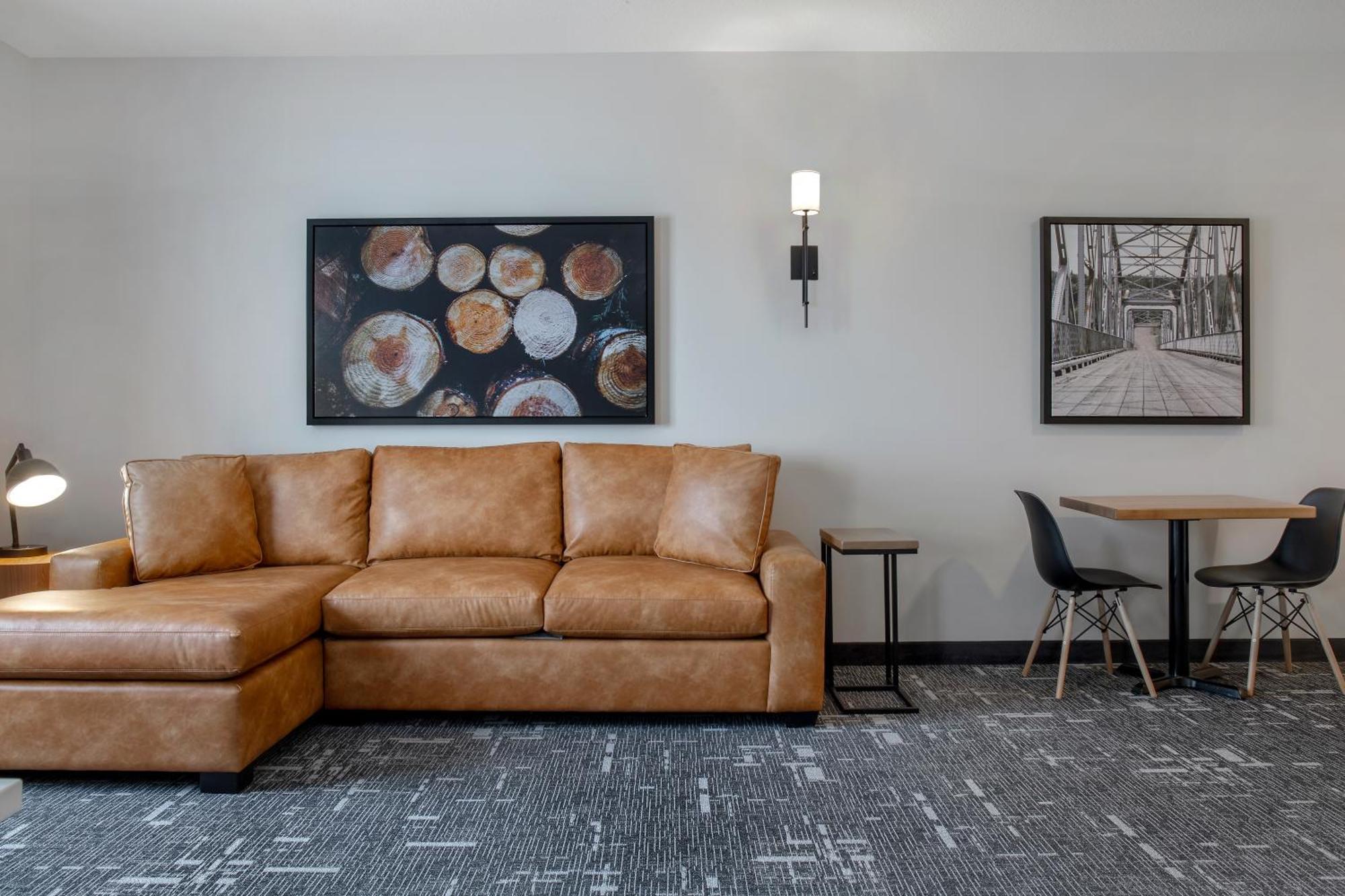 מלון Ramada By Wyndham קוקרן מראה חיצוני תמונה